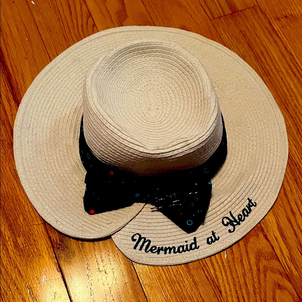 Disney Parks mermaid at heart sunhat with Ariel charm